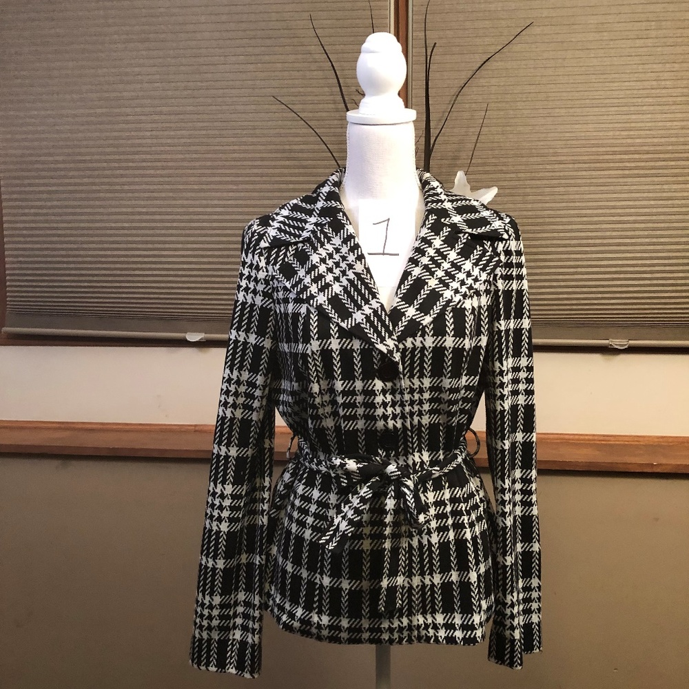Jacket - Picture 2 of 6